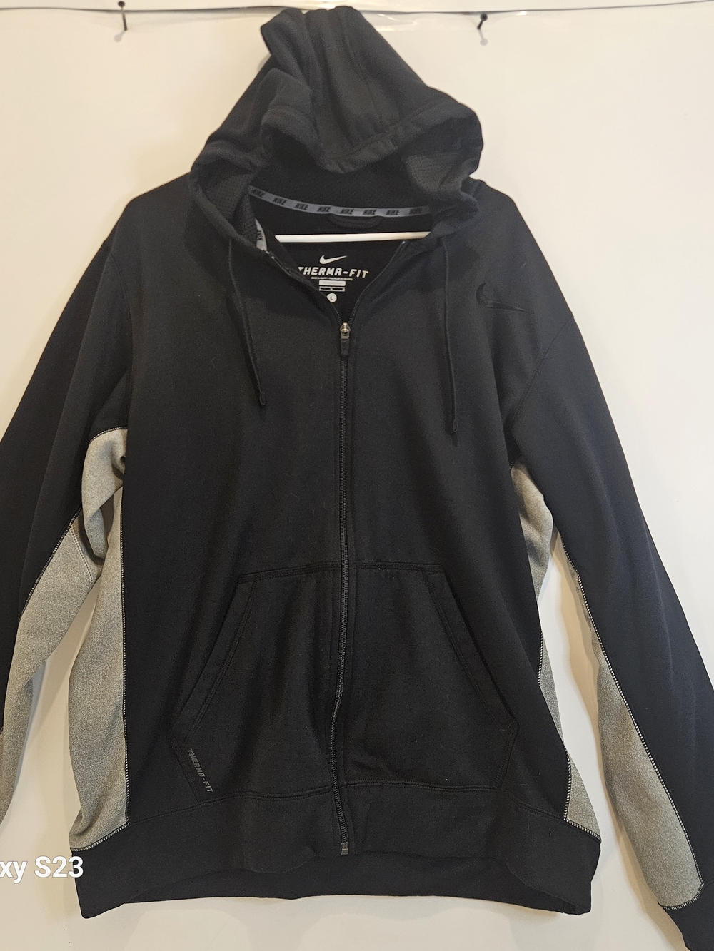 Nike Therma-FIT Black & Gray Full-Zip Hoodie Jacket